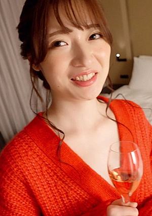 Mei (19) S-Cute Erotic Maid's Tidal Creampie SEX
