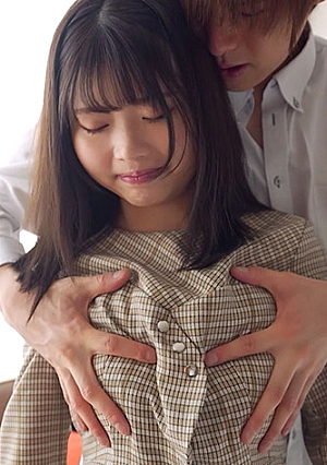 Ayame (19) S-Cute Raw creampie to too wet l**i busty girl