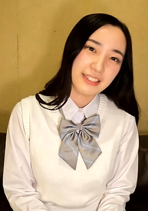 School-raised young lady can't put up with her tied up life...