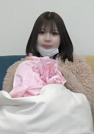 Fair-skinned pjqqnsnjz F-cup beauty Momo-chan found by a fan in the city Smelling the sweat of a desperate idol and launching into the vagina twice