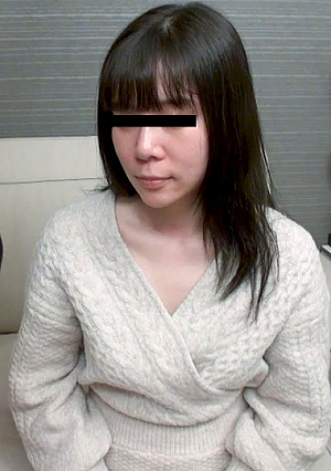 Married Woman who Can't Control Her Sexual Desire By Watching a Man Indulging Masturbation