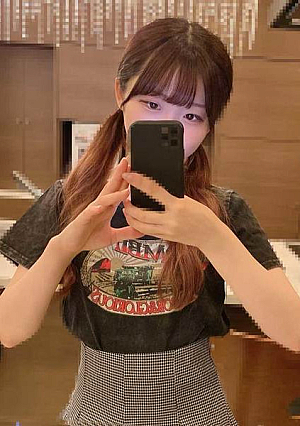 102snonqyzj Fair-skinned 152cm bruise and cute cosmetics Clerk Shes an angel who accepts all of her desires with facial expressions that tickle mens hearts