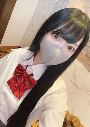 First shot Nozaka 46 Hori Mi 18 years old like Nana Female Student black hair fair slender beauty Kana-chan