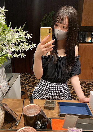 18-year-old Mika-chans latest work Pure white bikini charters first pool luxury suite room First cum swallow 2 mass cum shots