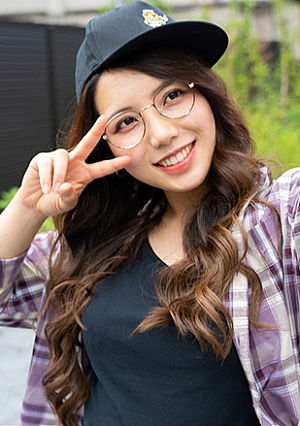 Yariman Bitch Returnee Girl 23 Years Old Plump Glamor Half-chan Cums Continuously With A Womanizer, To**ure Pies Pewter Cum Shot With Aphrodisiac Oil Painted