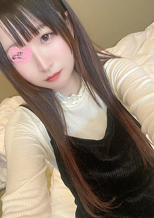 I couldnt help but get excited when I saw the shy appearance of a neat and clean beauty with black hair and ended up having a vaginal cum shot
