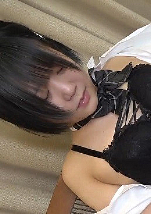 A teenage freshman has a boyfriend but for the first time in her life without a rubber her sensitivity explodes continuous creampie