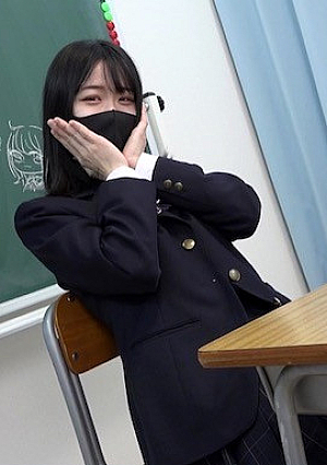 2nd grade C class Aku-chan's slim white beautiful breasts shake and take a gonzo!