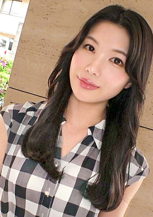 [Foot Pin Standing Back] A Cool Beauty Expression Makes A Slender Body Shake And Cums [First Shot] AV Application AV Experience Shooting On The Net 2023