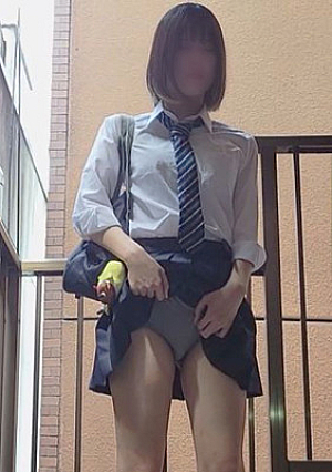 snonqyzj After a walk with toys in the multi-tenant building of one of the local ramen shops