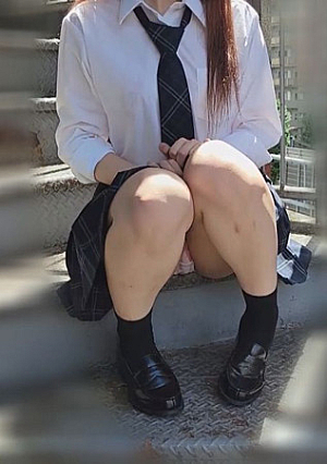 She has a beautiful ass and gets wet when she uses toys in a famous multi-tenant building