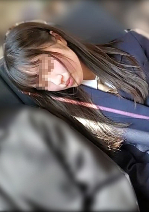 2003 year old snonqyzj A journey of two honor students with black and white long hair