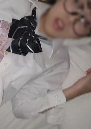 Honor student with glasses snonqyzj Due to hardships in life he only promised panty shots and creampied at a hotel
