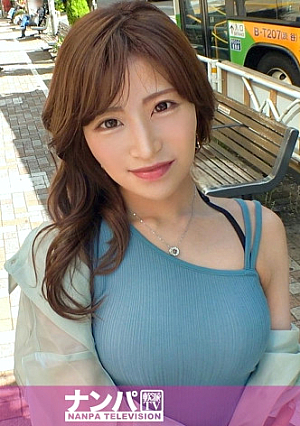 Seriously soft, first shoot 1977 Picking up a beautiful secretary of a certain company in Ebisu Her soft body with soft hips gives a bewitching blowjob and the cowgirl position with flexible hips is extremely erotic