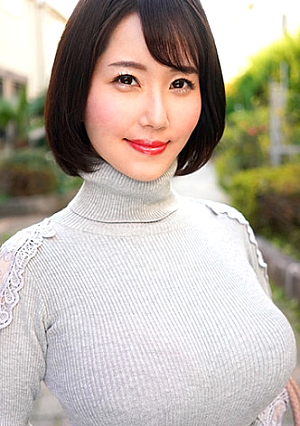 A miraculous I-cup married woman has moved to Tokyo from Hokkaido.