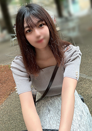 First time shooting I cant show my face for 3 days only and people will come to me A woman with little experience with men When I took off my underwear at a famous university where my girlfriend attends I showed her my black bristles in the classroom wearing no panties or a bra