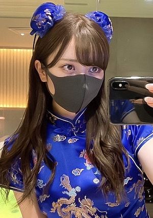 Mai-chan's latest work! There is a date scene! 2 consecutive creampies in Halloween cosplay! At the end, the erotic sperm licking