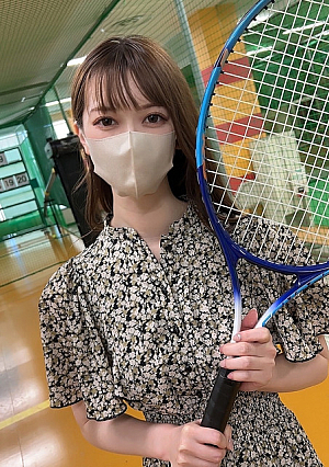 Her face is shown for the first time only for 3 days at the dental clinic She is a soothing slender beauty with excellent proportions and fine skin Her other face which is not shown in the slightest inside the clinic is a perverted woman who is greedy for pleasure