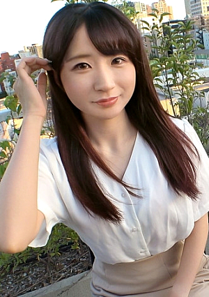 A piano teacher decides to appear in an AV to gain self-confidence.At first she laughs out of embarrassment, but as she gets comfortable, she distorts her face and plays a sweet melody.[First shot] AV application online AV experience shooting 2078