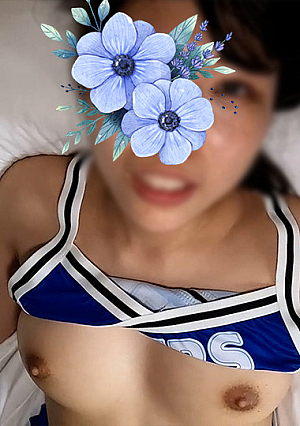 A pure and innocent young woman gets fucked as much as she wants in a super masochistic bloom Three sadistic men in a row Finally a full erection is inevitable due to a careless convulsion creampieYui-chan vol2