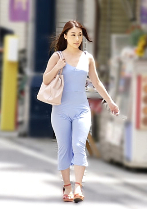 It's more erotic than being naked... She's slender, but she's wearing a maxi dress that hugs her body line perfectly, and pulls in a defenseless beauty wandering around town... [Bread line/Breast flick/Clothed/Beauty/Creampie]