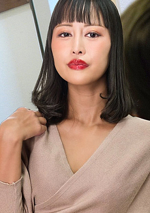 Comparing sex with beautiful makeup and without makeup tonight4