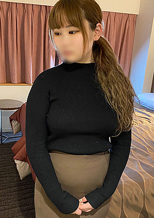 Creampie with face The married woman who runs a nail salon has no managerial sk**ls but she seems to have a talent for eroticism