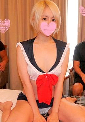 ★3P orgy ☆ Active idol Lulu has an intense 3P orgy with 2 men ☆ She squirts a lot as she is attacked with electric massager by 2 men ♥ First double blowjob ♥ Unable to bear the feeling of the best pussy, she cums continuously ♥