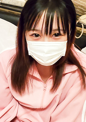 Monashi A 149 cm member of the light music club who ran away from home after fighting over his career path as soon as the winter break started It was a very small hole but he inserted a thick cock with a 30 increase in erection and achieved creampie 1 hour 10 minutes