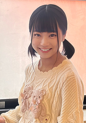 Rin-chan who looks like Paruru I made such a cute girl swallow a lot of sperm from her mouth