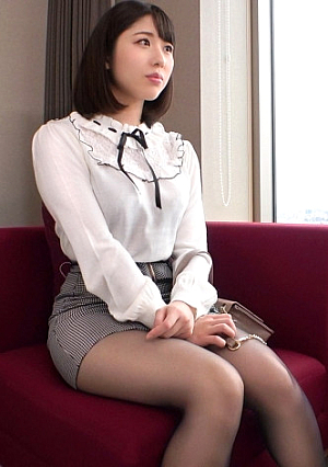 Seriously Flirt, First Shot 1625 A neat and clean beauty waiting for daddy is brought to the hotel, and the photo shoot session gradually becomes hard content ... I was calm until a while ago, but when it comes to SEX, I pant