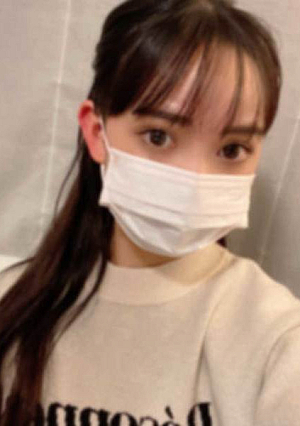  A local beauty student with little experience is neat and pure but the raw sex that makes her pussy wet is so pleasant that she ejaculates while sticking to her uterus Mutual feelings
