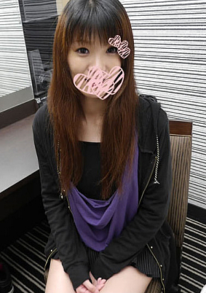 Slender girl smiley and Horny body - Sayaka