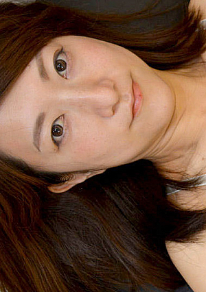 Tomoe Yoshizawa 43 years old