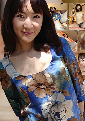 Michiko Akashi 33 years old