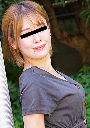 A cute married woman who is in the prime of cheating