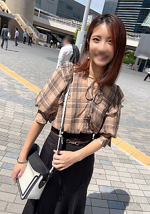First time limited quantity B cup small breasted girl Chiharu 21 years old with big breasts popping out A large amount of thick sperm was fired into the lewd pussy covered with love juice