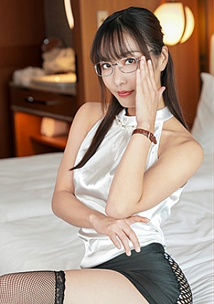 Beautiful secretary Jun (27) Intense secret meeting with the president, blowjob, raw creampie, hotel affair SEX