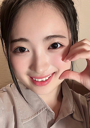 First shot Ultra-rare foreign CA high-quality beauty Emi-chan 21 years old After fully enjoying her 8-headed and outstanding body in the side and back positions she ejaculates in large quantities and fills her uterus with thick sperm Creampie