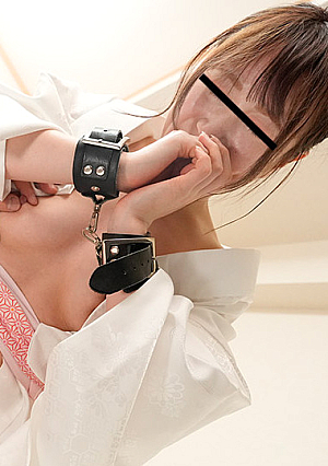 The Training For Wife :   A neat and tidy Japanese-wife who put on Kimono writhes in shamelessness