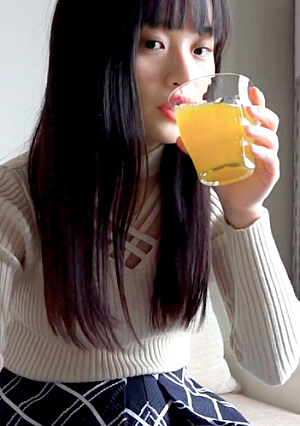 Former member of a popular dance idol group Super hairy 19-year-old orthodox beauty makes shocking FC2 debut includes sample footage showing bare face Prices will rise sequentially