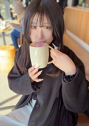 A 19-year-old c**ldcare worker who shows her face [first time] with an innocent face and smiles naturally *** It is inevitable to inseminate this charming and innocent girlfriend who is full of sexuality