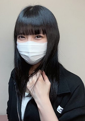 [Cuteness to stab in instinct] A woman who allows her boyfriend's raw fucking is a neat cafe clerk's exquisite blowjob and vagina [Koharu (22)] [Review benefits]
