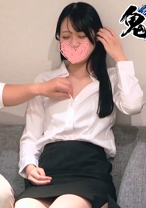 [Face reveal] Smile up to 21 years old, miraculous cool, beautiful, beautiful breasts and lewd school teacher who writhes her hips and devours pleasure, involuntarily creampie...