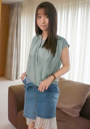 [First shoot] [Peach butt x young skin] [Stimulation deep inside the vagina...] A female college student with a peach butt who is extremely popular with men joins the high-pitched erotic voice reverberating in the room, and the dedicated young girl's younger sister-like performance shows off her service... Applicant amateur, first AV shoot 179