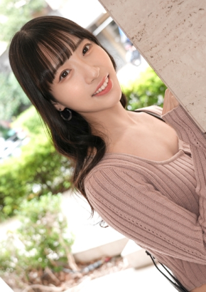 Haruka, a soothing beauty who works at a luxury hotel, is a hidden, lewd girl who is full of interest in erotic things despite her neat and tall appearance [First shoot] Online AV application trial shoot 2370