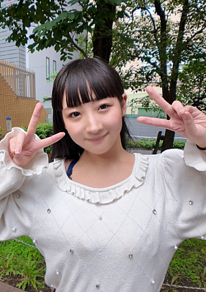 Director: 20-year-old female university student: "Is this one of the lessons?? A pure girl becomes the prey of a perverted director...