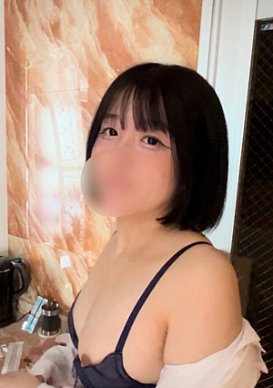 [Uncensored] In addition to having a girl with a neat and tidy black hair in a uniform, she pours semen into her vagina instead of having a girl with good spoiled sex.