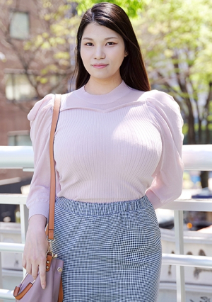 Virgin Height 175cm B115 W75 H121 Kairi-san ①