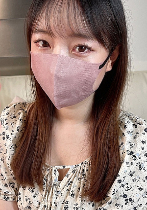 [New release, limited quantity ¥500] Individual shooting) A female college student with a real amateur feel is a sexy old man who is absent in the mouth and cums in the first place, the raw semen she squeezed in her mouth.
